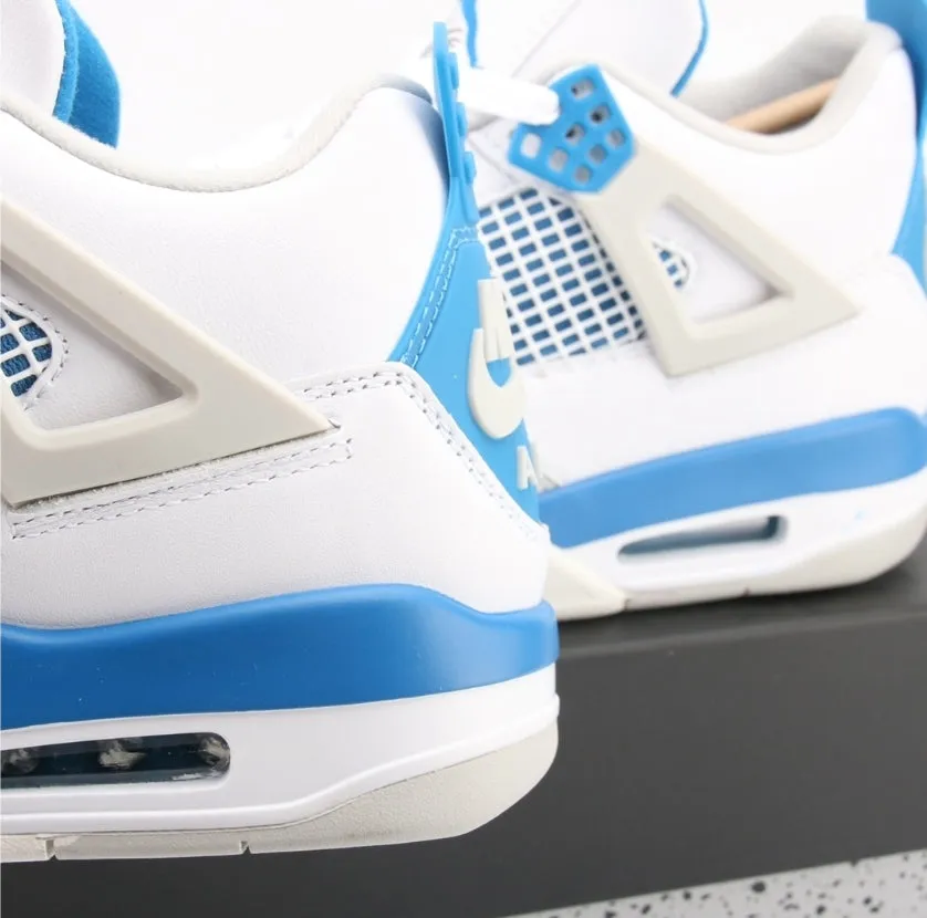 Baskets air  Jordan 4 Military Blue 2021