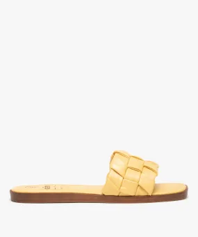 mules femme avec dessus tresse et semelle a bout carre jaune sandales plates et nu-pieds