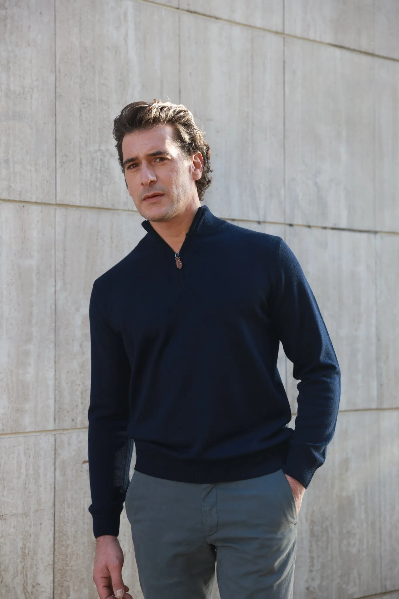 Pull Amar col zippé en cachemire - Marine