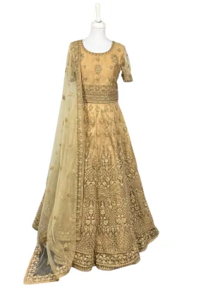 Robe de mariée brodée beige doré Victoria