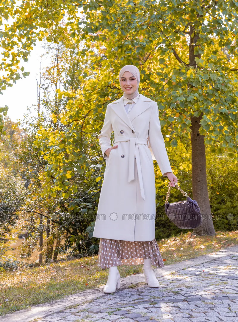 White - Ecru - Fully Lined - Point Collar - Coat